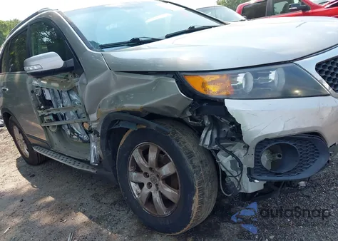 2013 Kia Sorento Lx из США, поврежденный, VIN 5XYKT3A64DG357542